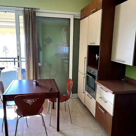 Menigos 21 גליפאדה