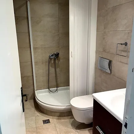 Menigos 21 * גליפאדה